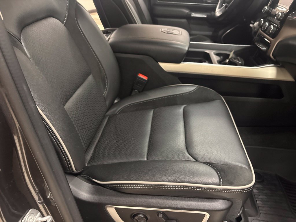 Used 2021 RAM 1500 Laramie AWD/4WD image 43