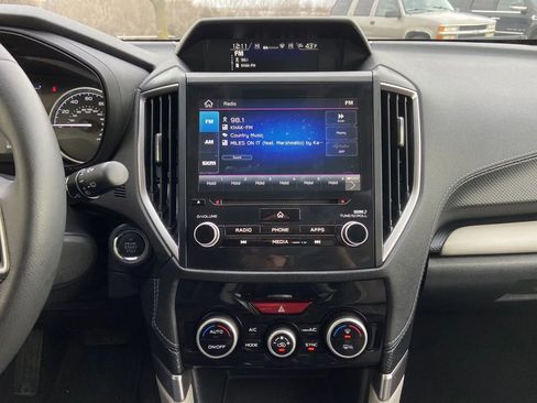 Used 2023 Subaru Forester Limited image 19