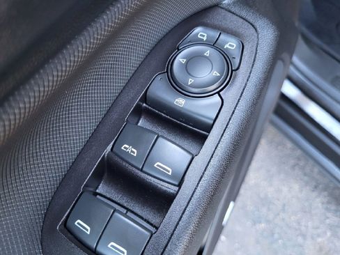 Used 2022 Chevrolet Equinox RS w/ RS Leather Package image 30