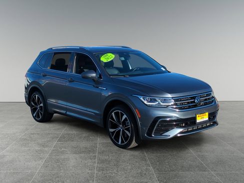 Used 2022 Volkswagen Tiguan SEL R-Line image 7