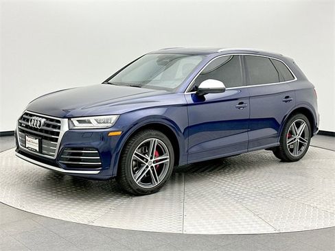 Used 2020 Audi SQ5 Premium Plus w/ Premium Plus Package image 1