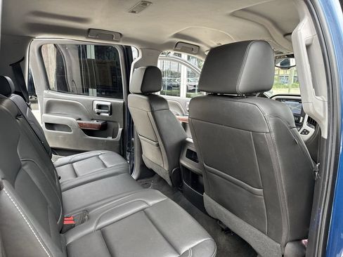 Used 2018 GMC Sierra 1500 SLT AWD/4WD image 33