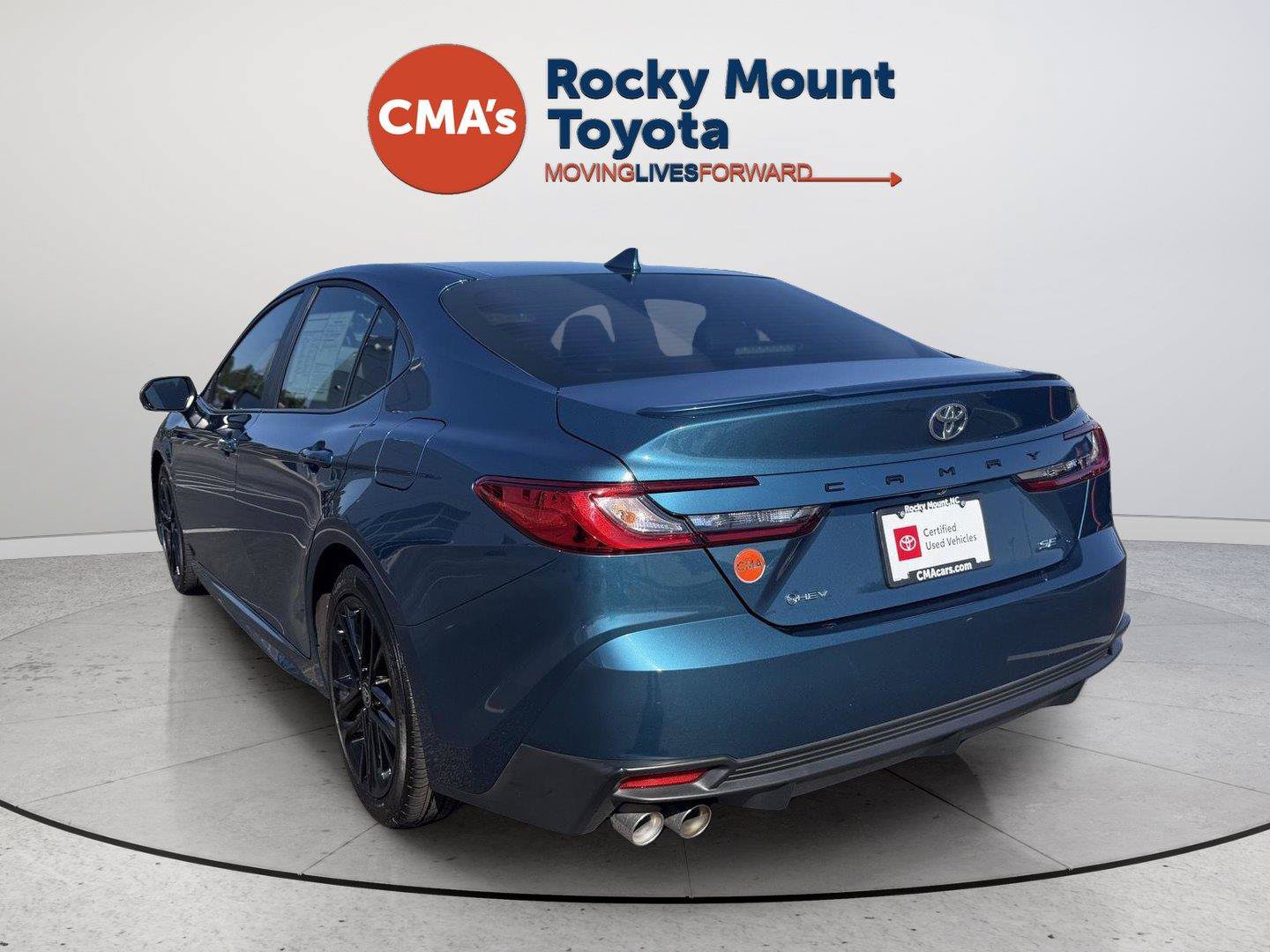Used 2025 Toyota Camry SE w/ Convenience Package FWD image 7