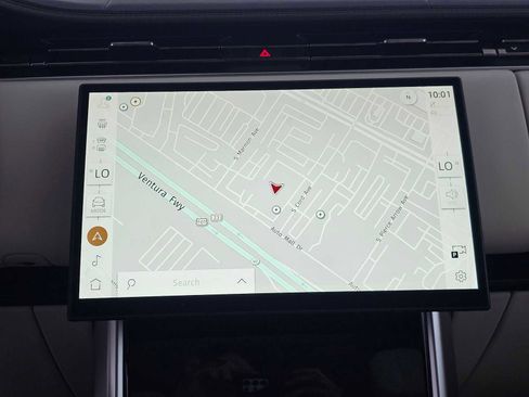 Used 2026 Land Rover Range Rover SE image 26