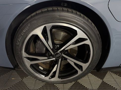 Used 2024 Audi e-tron GT Premium Plus w/ Performance Package image 12