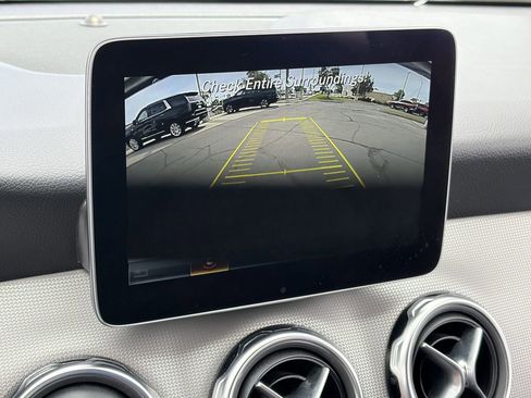 Used 2020 Mercedes-Benz GLA 250 image 26