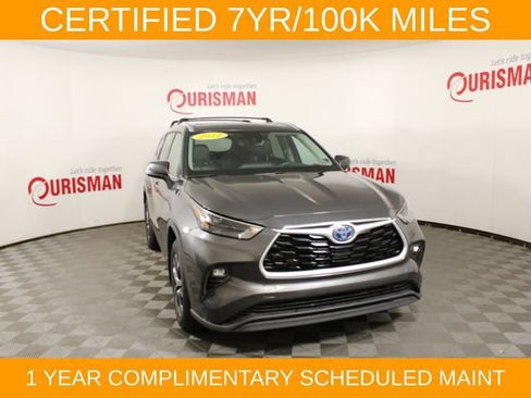 Used 2022 Toyota Highlander XLE AWD/4WD image 12