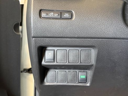 Used 2019 Nissan Rogue Sport S w/ Appearance Package image 17