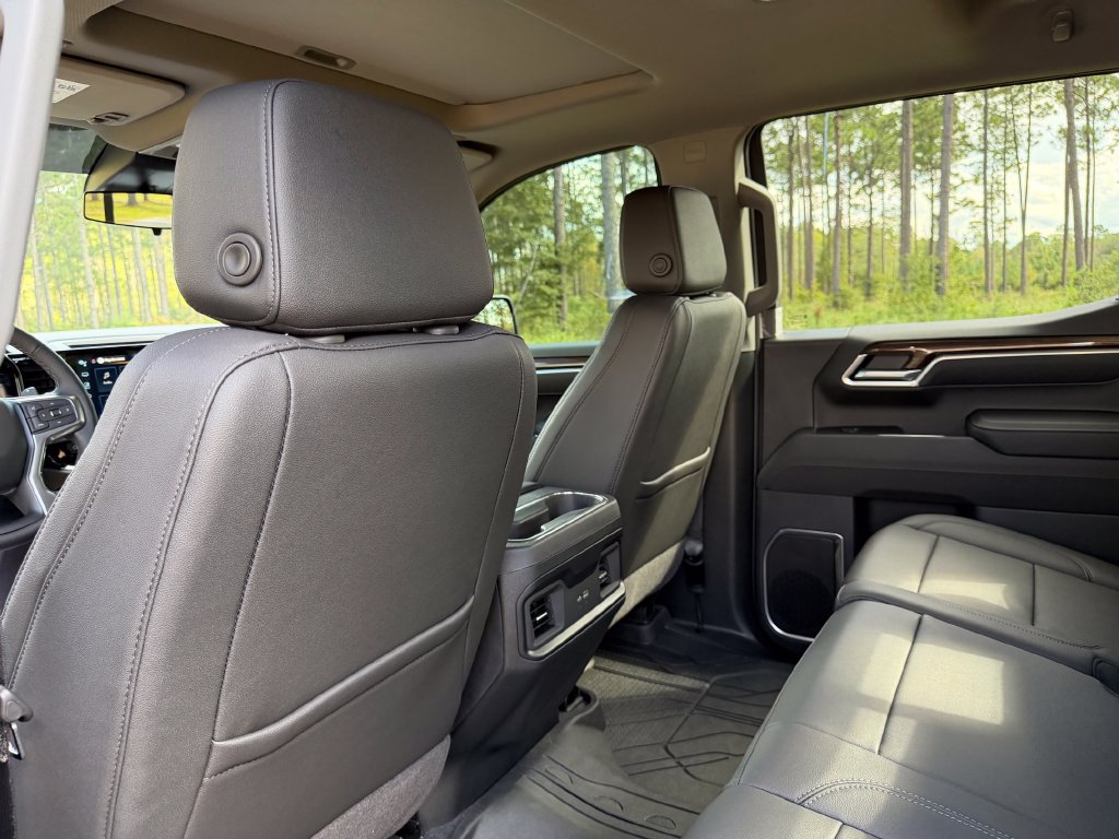New 2026 Chevrolet Silverado 1500 RST w/ Redline Edition AWD/4WD image 29