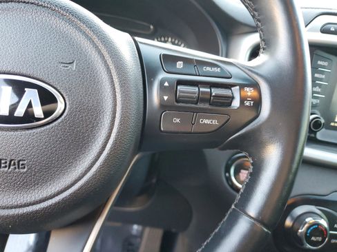 Certified 2017 Kia Sorento FWD image 26
