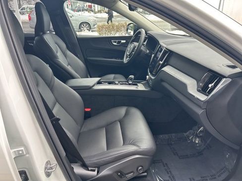 Certified 2025 Volvo XC60 B5 Plus image 15