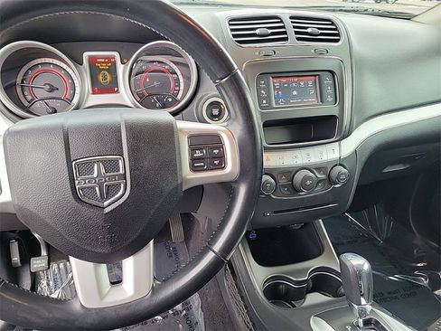 Used 2020 Dodge Journey SE w/ SE Popular Equipment Group image 26