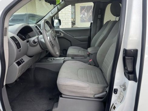 Used 2020 Nissan Frontier S image 15