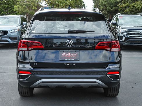 Used 2023 Volkswagen Taos SE FWD image 6