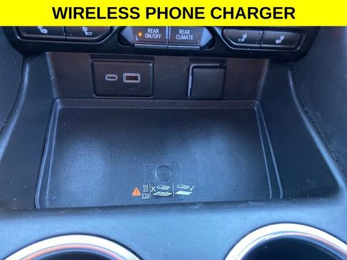 Used 2023 Chevrolet Tahoe LT w/ Luxury Package image 15