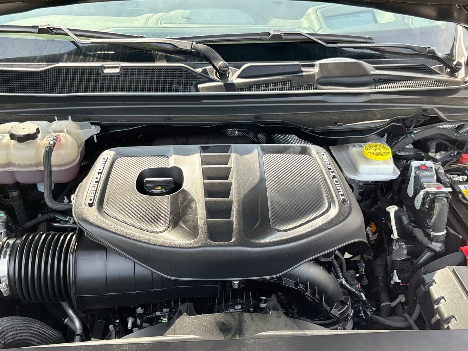 Used 2025 RAM 1500 Limited AWD/4WD image 32