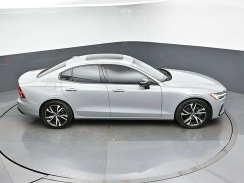 Used 2025 Volvo S60 B5 Plus FWD image 44