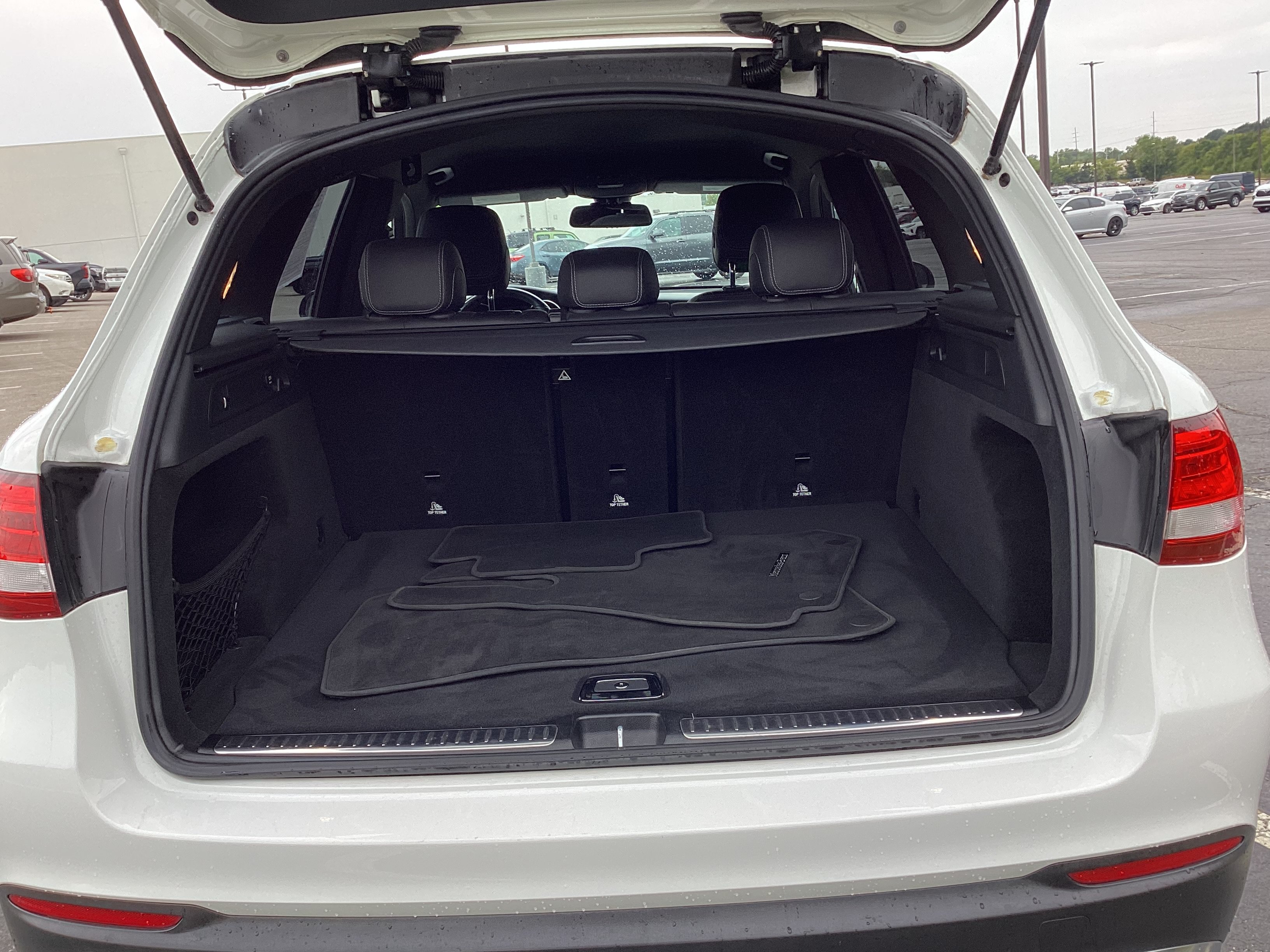 Used 2019 Mercedes-Benz GLC 300 4MATIC image 31