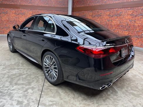 New 2026 Mercedes-Benz E 53 AMG e 4MATIC Sedan image 3