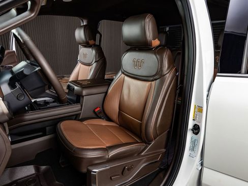 Used 2024 Ford F350 King Ranch w/ Chrome Package image 30