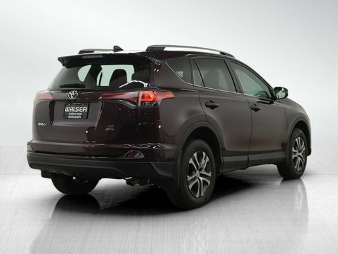 Used 2016 Toyota RAV4 LE image 5