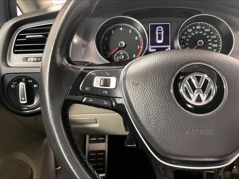 Used 2017 Volkswagen Golf Alltrack S image 22
