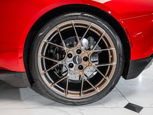 Used 2025 Aston Martin Vanquish image 49