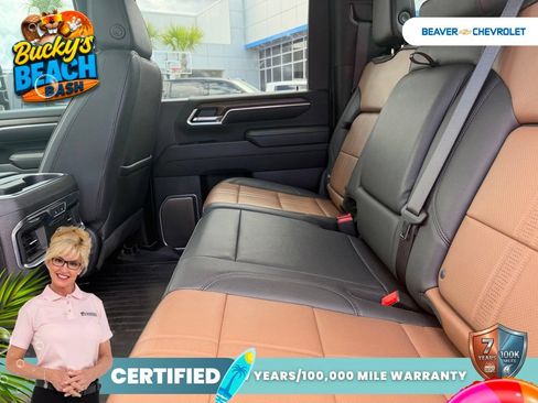 Used 2025 Chevrolet Silverado 3500 High Country w/ Technology Package AWD/4WD image 9