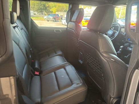 New 2025 Ford Bronco Big Bend w/ Black Diamond Package image 22