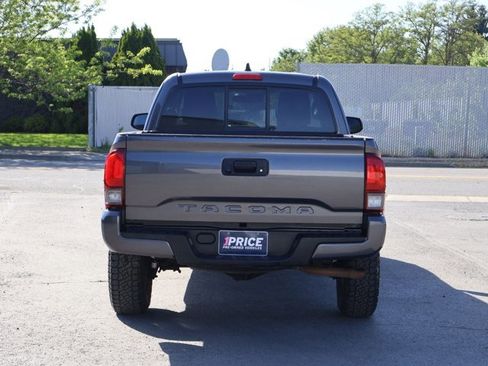 Used 2020 Toyota Tacoma SR AWD/4WD image 7