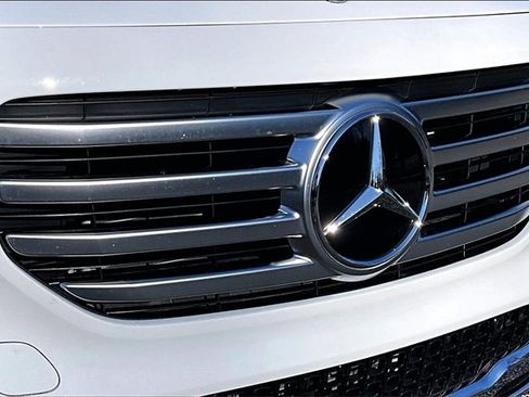 Certified 2025 Mercedes-Benz GLB 250 4MATIC image 35