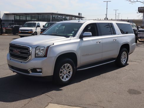 Used 2018 GMC Yukon XL SLT w/ Open Road Package image 5