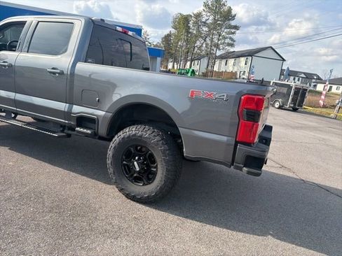 Used 2024 Ford F250 XLT w/ XLT Premium Package image 19