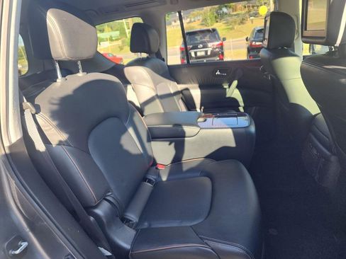 Used 2020 Nissan Armada Platinum w/ Captain's Chairs Package image 9