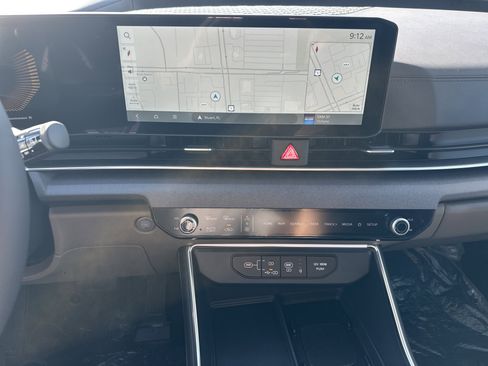 New 2026 Kia Carnival EX FWD image 19