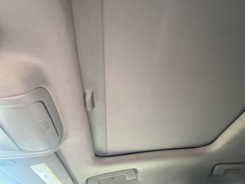 Used 2017 GMC Acadia Denali image 16