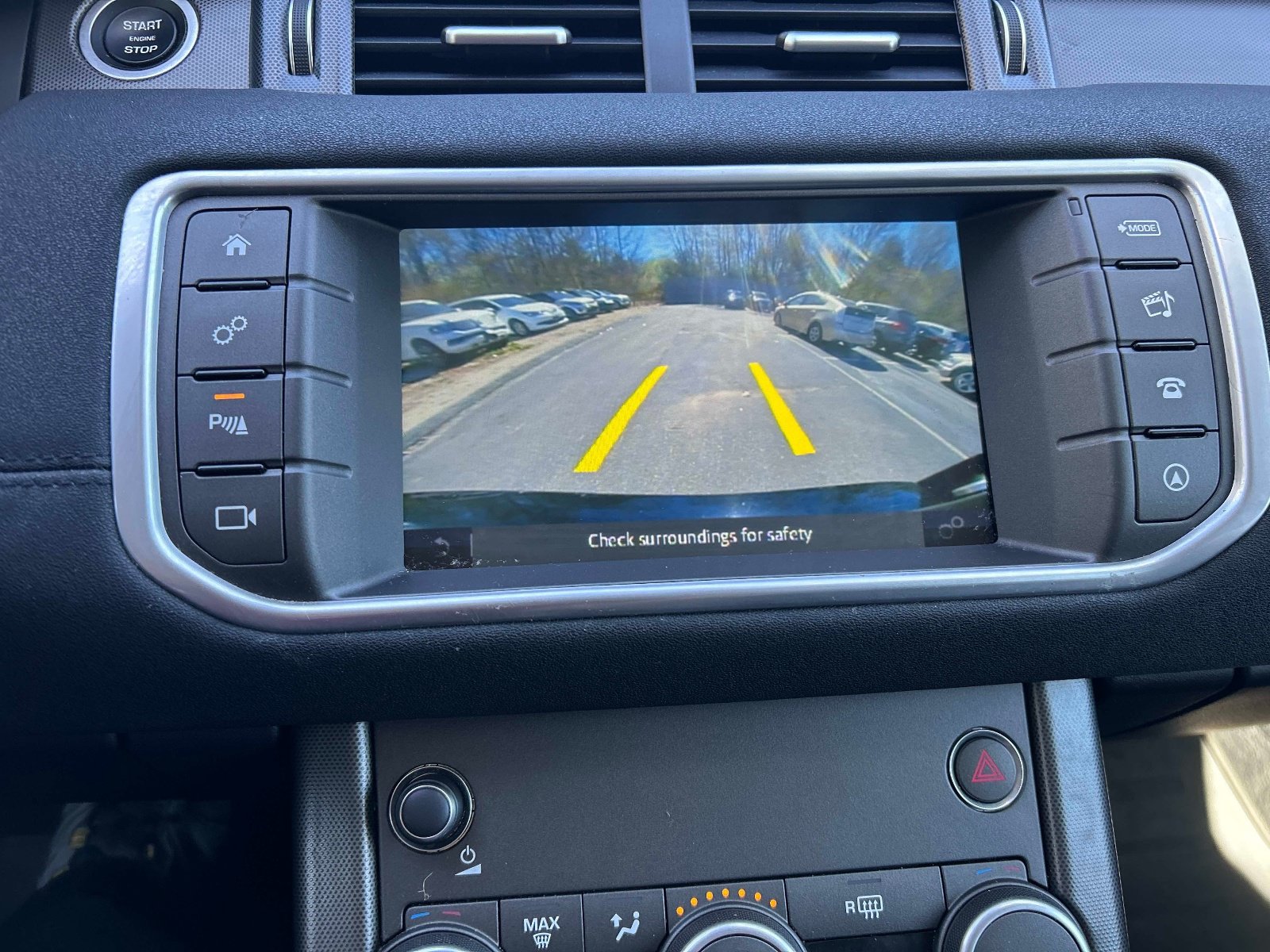 Used 2018 Land Rover Range Rover Evoque SE AWD/4WD image 29