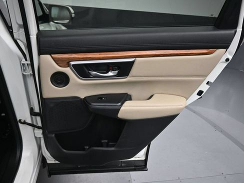 Used 2018 Honda CR-V Touring image 36