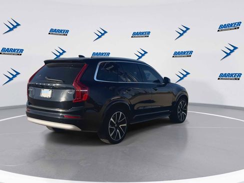 Used 2022 Volvo XC90 T6 Momentum w/ Climate Package image 8