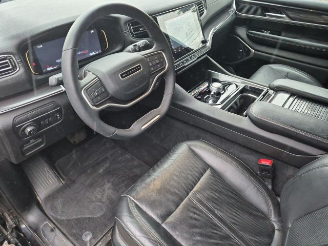 Used 2023 Jeep Wagoneer 4WD w/ Convenience Group I image 12