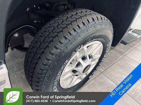 Used 2024 Chevrolet Silverado 2500 LT image 36