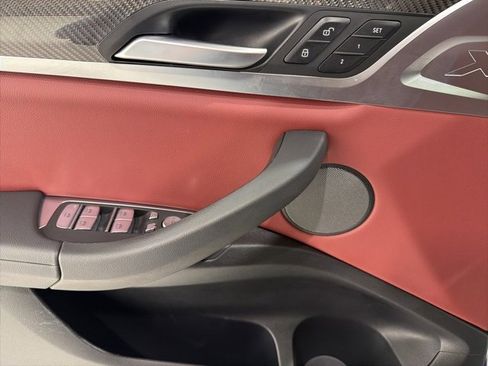 Certified 2023 BMW X4 M40i w/ Premium Package image 11