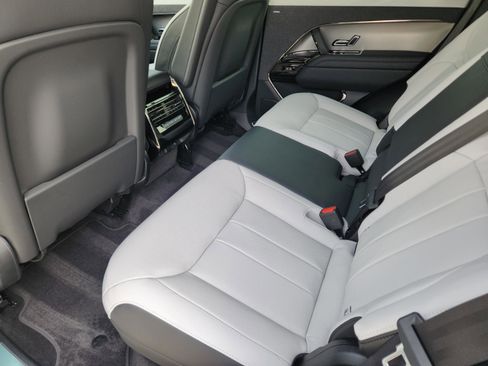 New 2026 Land Rover Range Rover Sport Dynamic SE AWD/4WD image 23