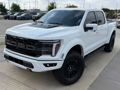 Used 2025 Ford F150 Raptor image 6