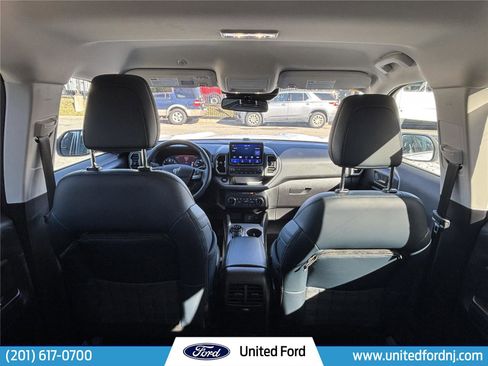 Used 2022 Ford Bronco Sport Outer Banks w/ Tech Package AWD/4WD image 19