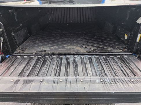 Used 2018 Toyota Tacoma TRD Sport image 23