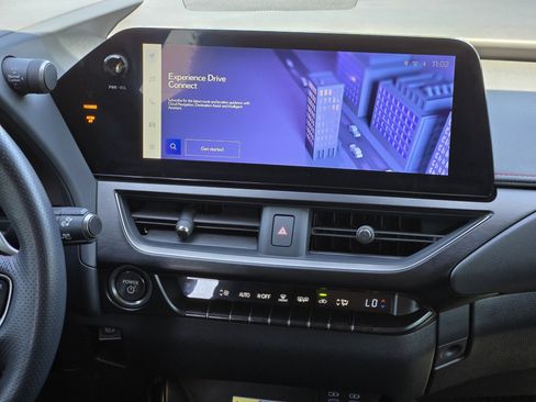 Used 2023 Lexus UX 250h F Sport FWD image 22