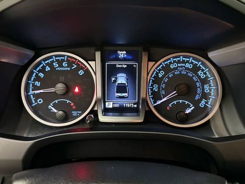 Used 2023 Toyota Tacoma SR5 image 15