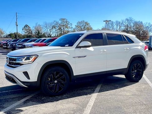 Used 2022 Volkswagen Atlas Cross Sport SE image 10