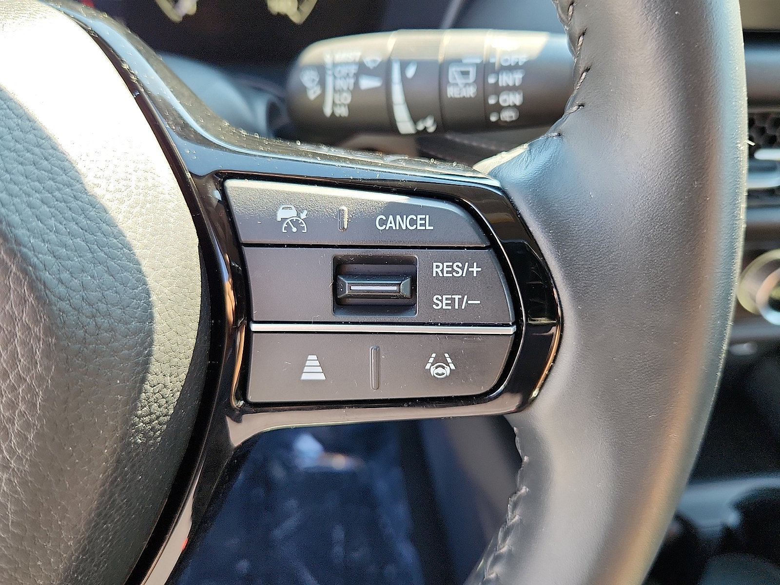 Used 2025 Honda HR-V EX-L image 22